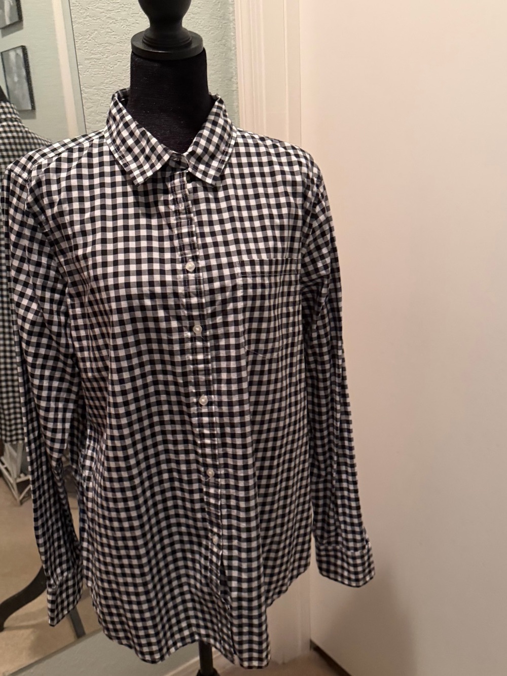 Amazon Essentials Black and White Gingham Button-Down Shirt